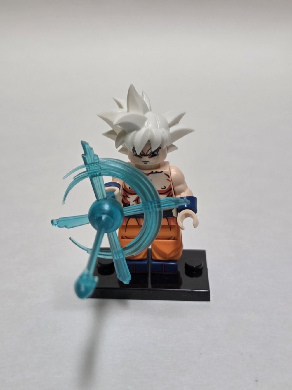 Dragon ball Z UI Goku Ultra Instinct Minifigure Custom lego compatible